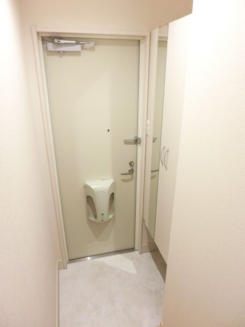 玄関　シューズボックス付きです。