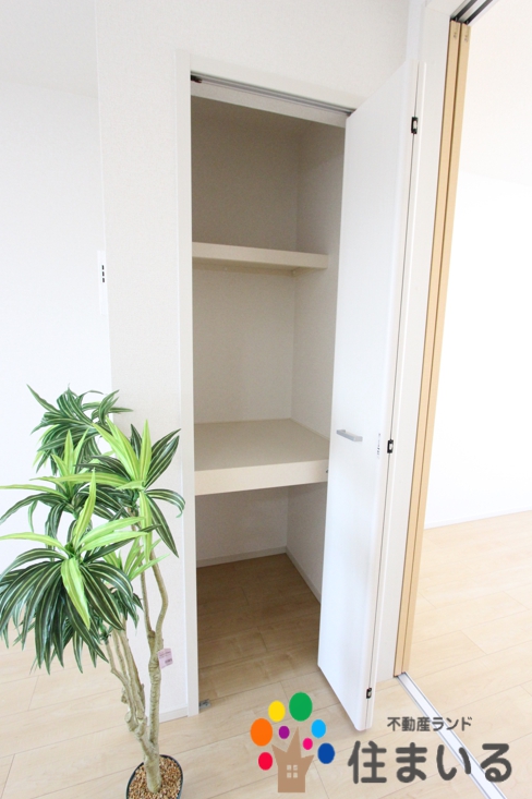 スーパー　コノミヤ刈谷店（スーパー）まで932m