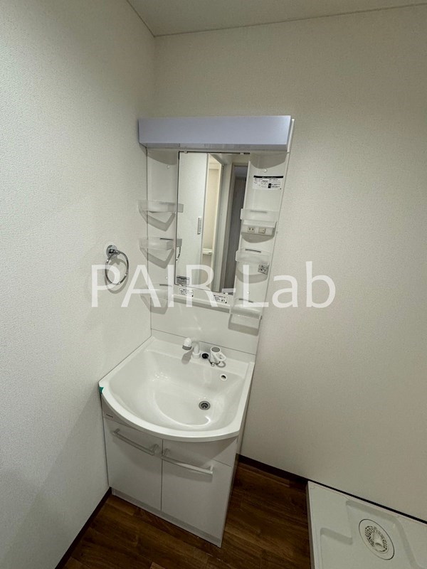 洗面設備　同物件別部屋の参考写真です。(現況優先)