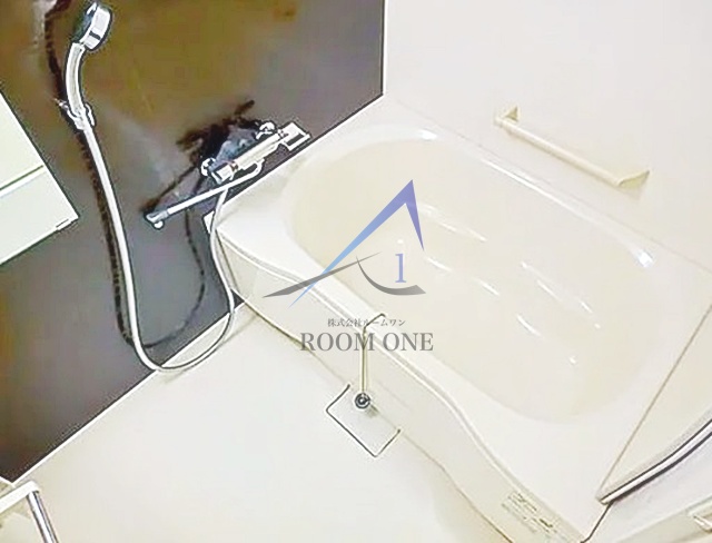 バス・シャワールーム　お風呂です。