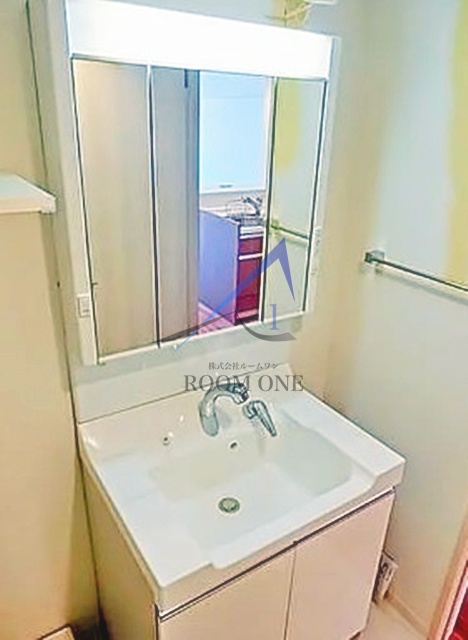 洗面設備　洗面台です。