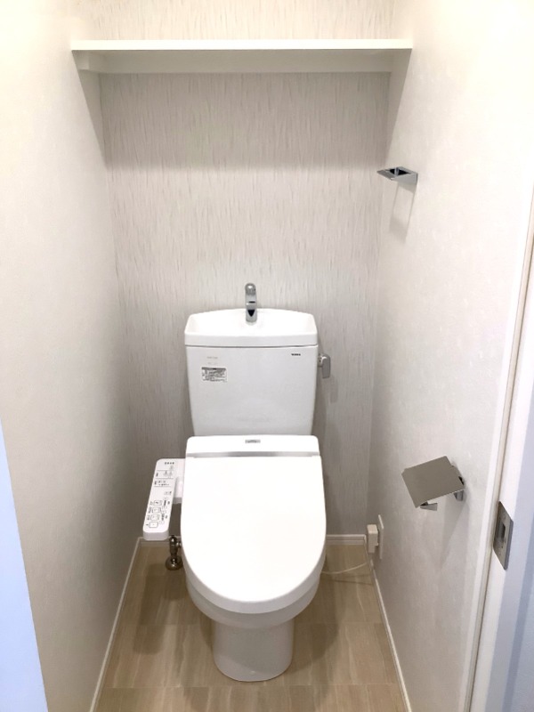 トイレ　別号室