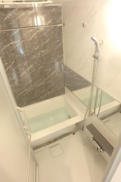 バス・シャワールーム　お問合せは(株)タウンハウジング赤坂店へ【03-5563-…