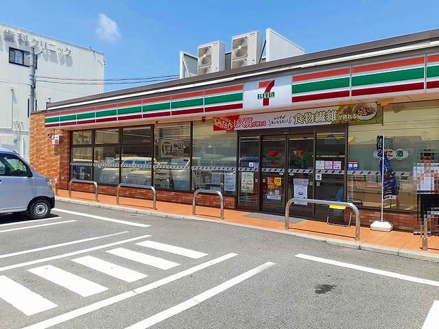 コンビニ　セブンイレブン　苅安賀店（コンビニ）まで350m