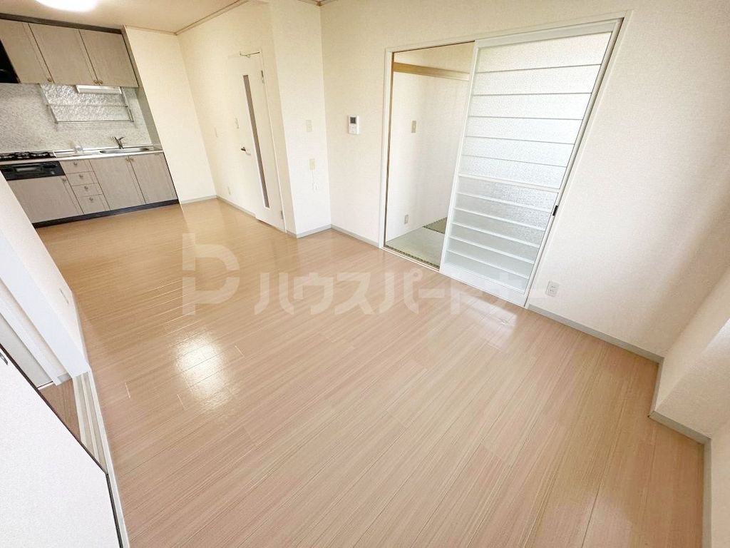 居室・リビング　※別号室参考画像