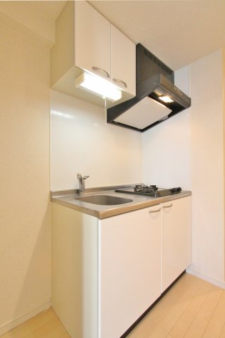 キッチン　参考写真（同物件別部屋）