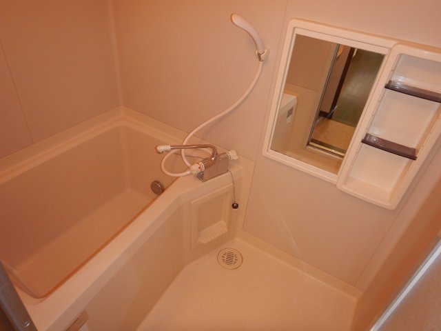 バス・シャワールーム　別号室参照画像