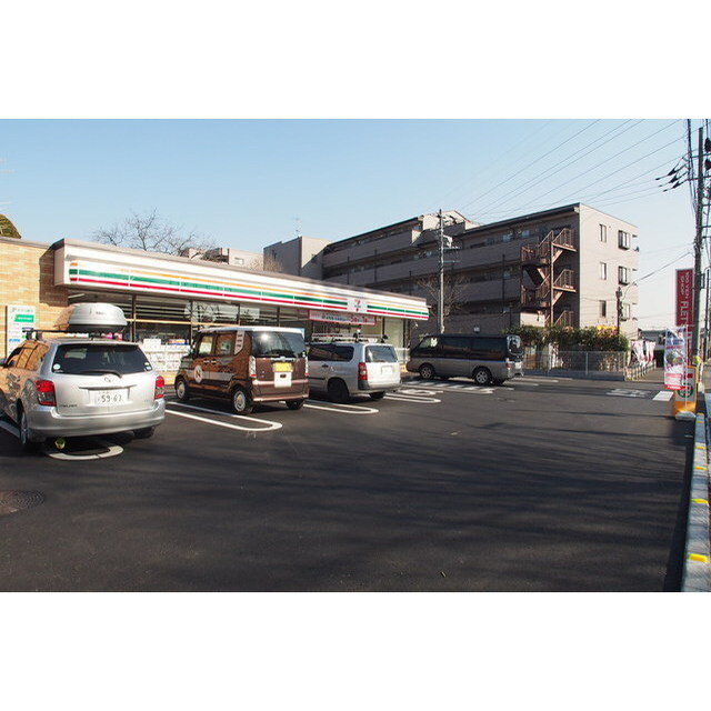 コンビニ　セブンイレブンさいたま櫛引町１丁目南店（コンビニ）まで350m