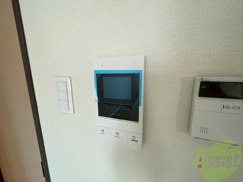 セキュリティ　ＴＶモニター付インターホンです。来客者の顔が見えるので安心！