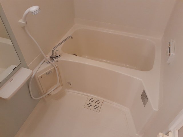 バス・シャワールーム　お風呂です