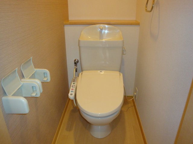 トイレ　シャワー付トイレ（イメージ）