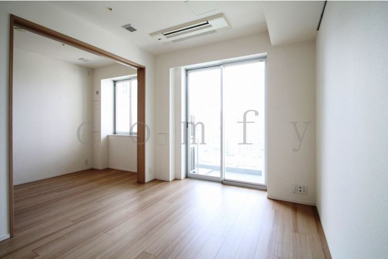 居室・リビング　床暖房付きリビングダイニング