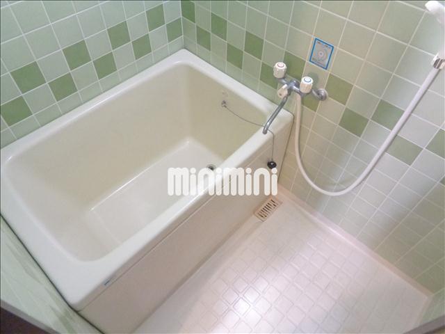 バス・シャワールーム　混合水栓で使いやすい設備になってます