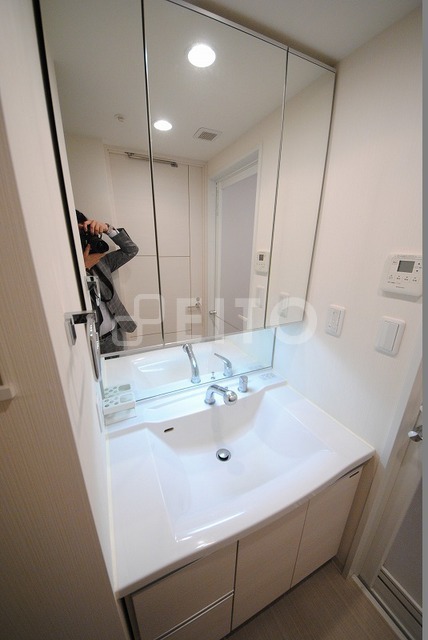 洗面設備　写真は５０６号室