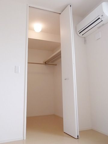 収納　★ウォークインクローゼット1.5帖★