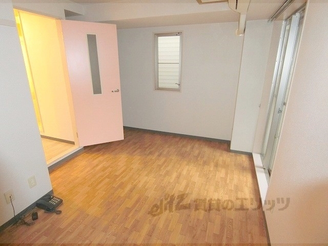 居室・リビング　洋室