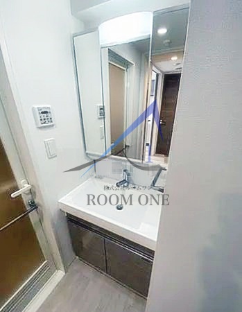 洗面設備　洗面台です。