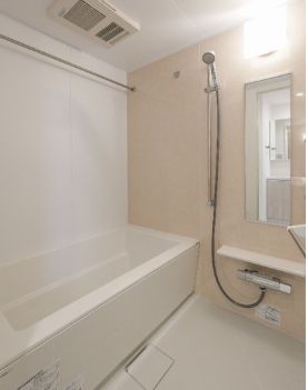 バス・シャワールーム　ゆったり過ごせるお風呂です