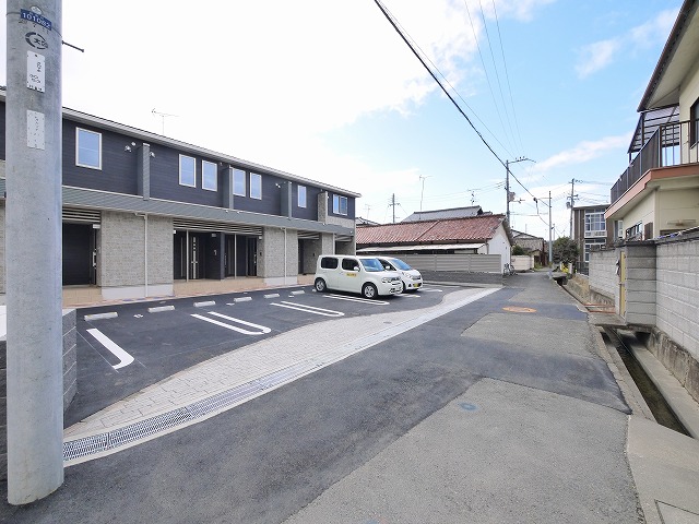 駐車場　駐車場完備です