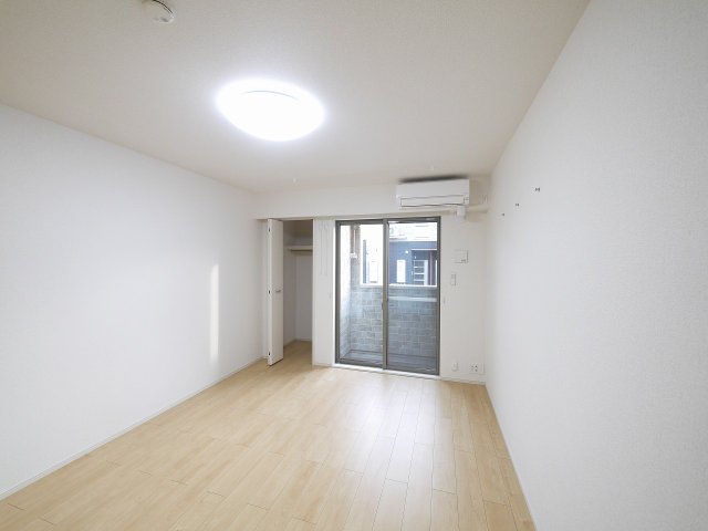 居室・リビング　使いやすい居間です