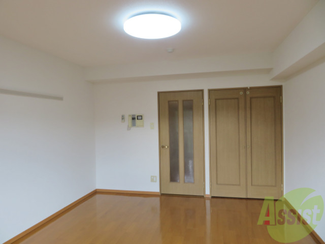 居室・リビング　広めのリビングです。ゆったりくつろげそうです。