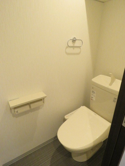 トイレ　写真は別号室です♪