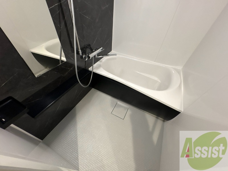 バス・シャワールーム　お風呂になります。一日の疲れを癒してくださいね。