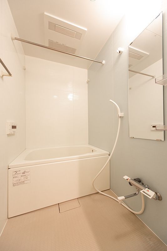バス・シャワールーム　■浴室暖房乾燥機能■追焚機能バス