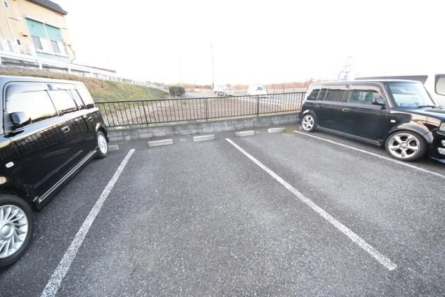 駐車場　☆駐車場☆