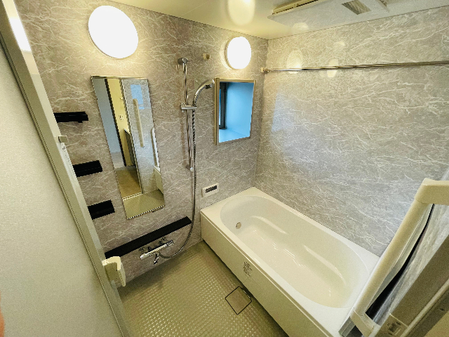 バス・シャワールーム