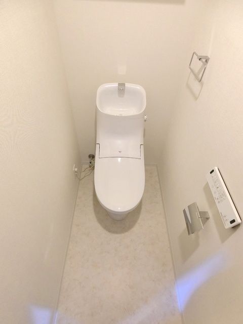 トイレ　★お部屋探しは株式会社タウンハウジング東京まで★