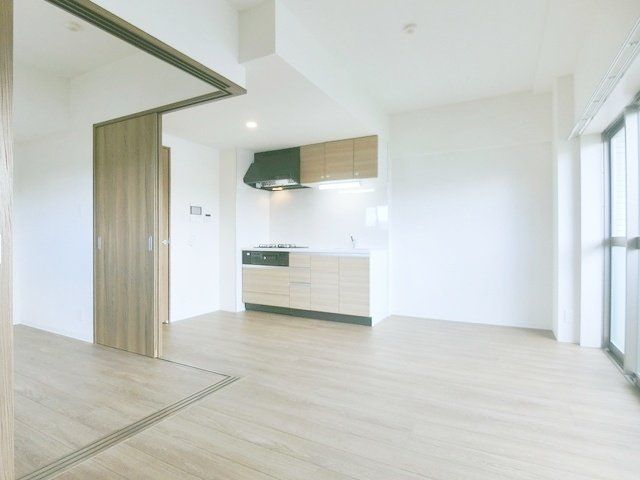 居室・リビング　★お部屋探しは株式会社タウンハウジング東京まで★