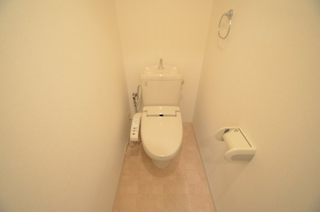 トイレ　シャワー付トイレ