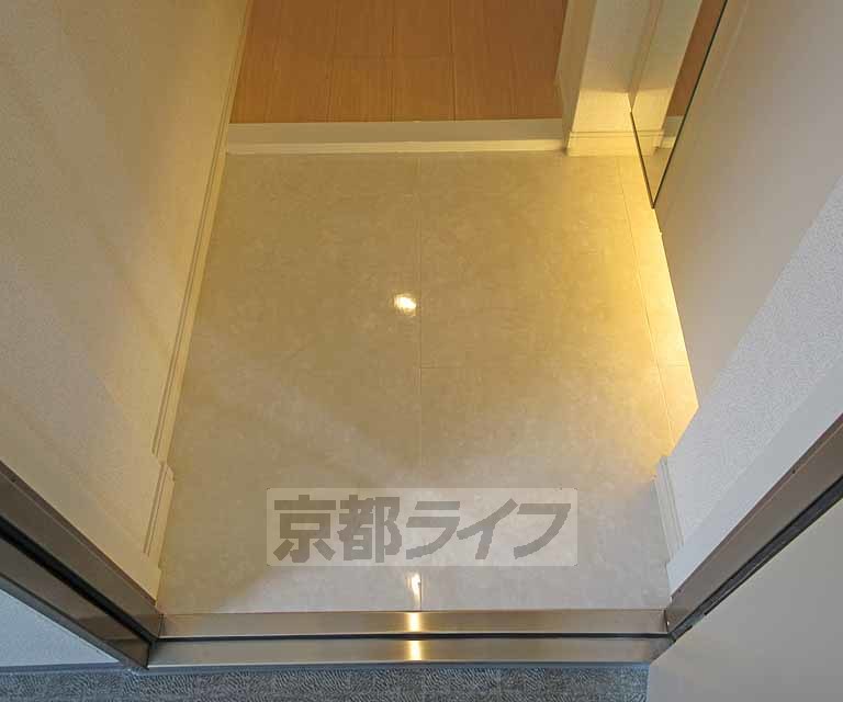 玄関　大理石風・
