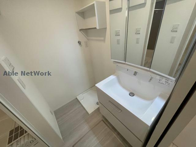 洗面設備　※同物件、別部屋の写真です