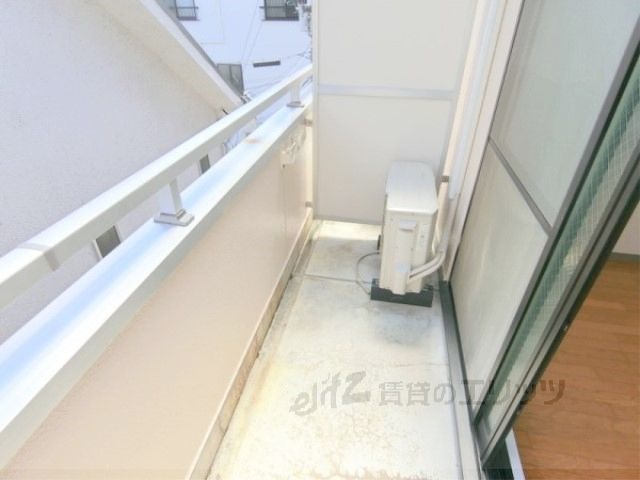 バルコニー　ベランダ