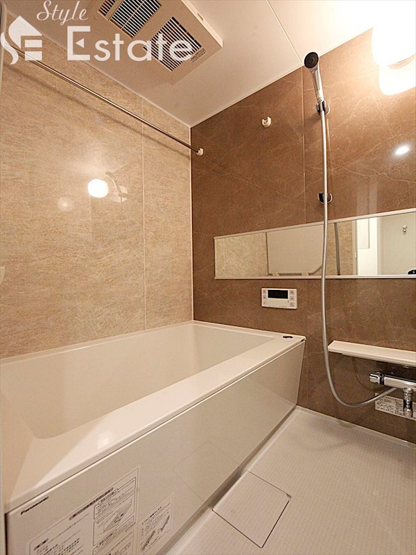 バス・シャワールーム　バスルーム