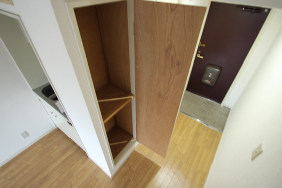 収納　※別号室の写真です