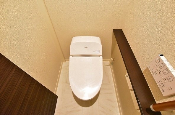 トイレ　★温水洗浄便座★