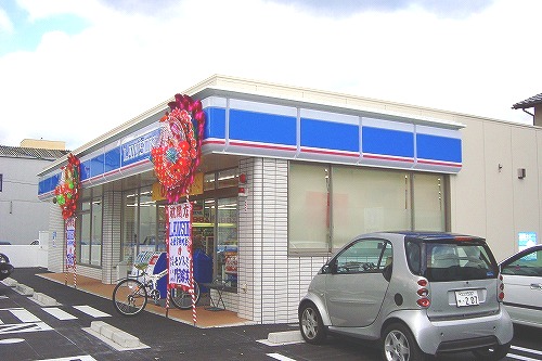 コンビニ　☆ローソン 小倉宇佐町店（コンビニ）まで370m
