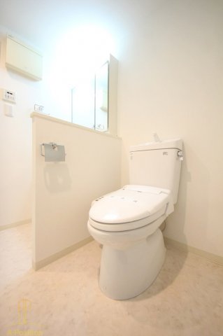 トイレ　レジディア谷町