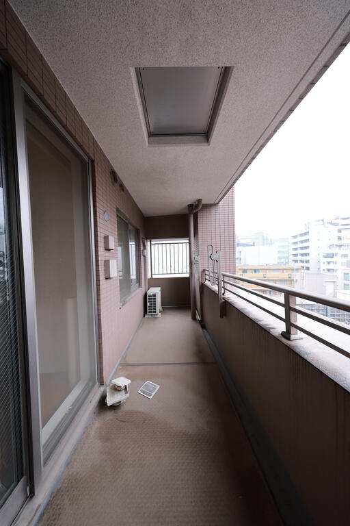 バルコニー　バルコニー