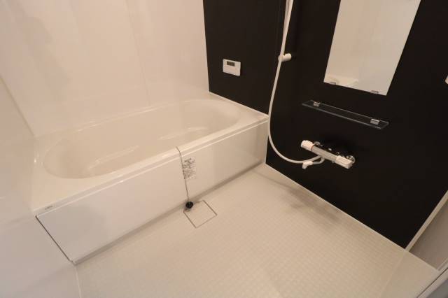 バス・シャワールーム　清潔感のある浴室♪