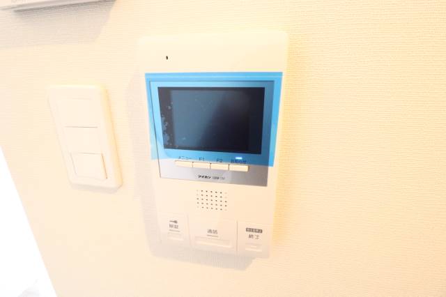 セキュリティ　誰が来たのかモニターで確認できます♪