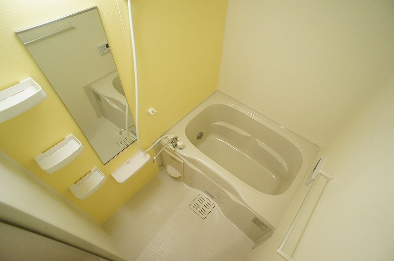 バス・シャワールーム　図面と現状に相違がある場合には現状を優先