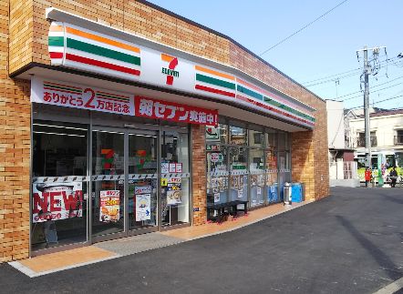 コンビニ　セブンイレブン墨田京島２丁目店（コンビニ）まで60m
