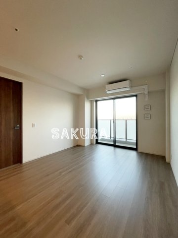 居室・リビング　使いやすい形の為、レイアウトを楽しめます♪