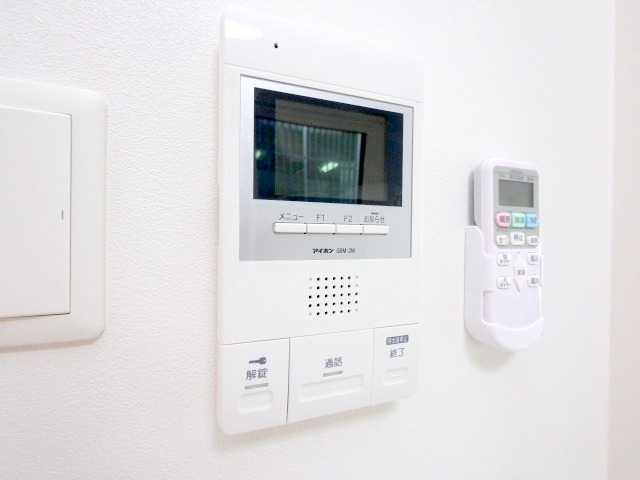 セキュリティ　モニター付きインターホン完備しています♪