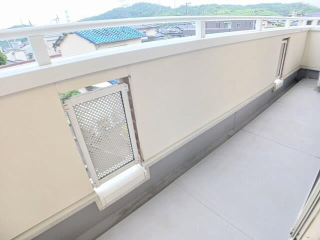 ＪＲ山陽本線 姫路駅 バス乗車時間：25分 最寄りバス停で下車 徒歩4分 2階建 築17年の内装写真