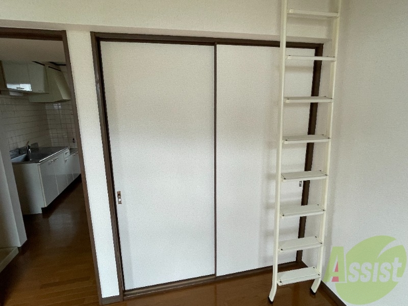 収納　収納スペースです。お洋服やお荷物はこちらへ。